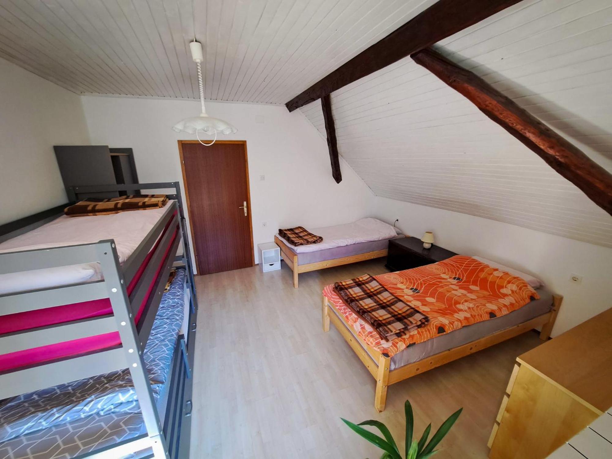 Hikers Hut Hisar Appartement Podbrdo Buitenkant foto